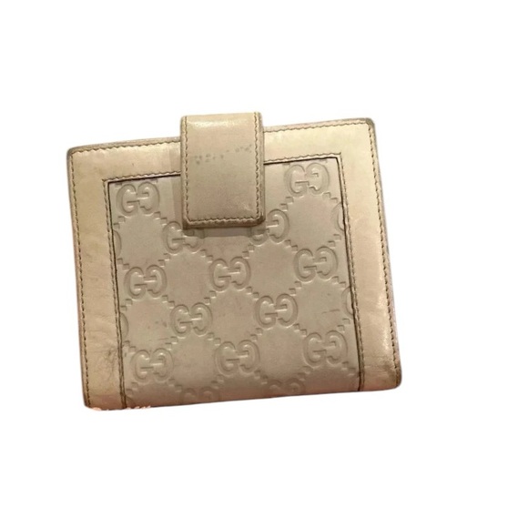 Gucci Cream Embossed Wallet - Picture 2 of 8